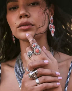Beau Cocktail Ring in Vintage Silver
