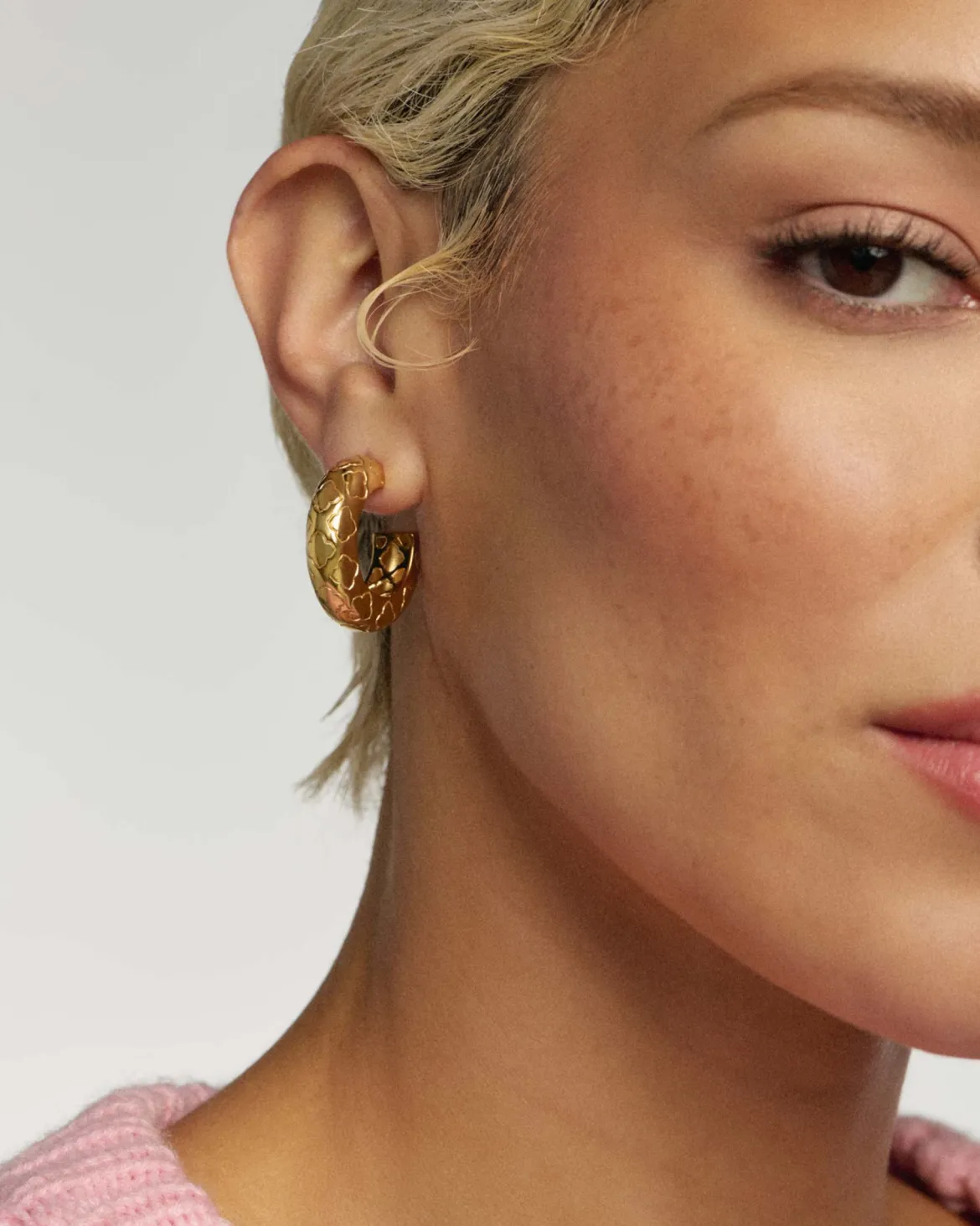 Bold Etched 18k Yellow Gold Vermeil Hoop Earrings