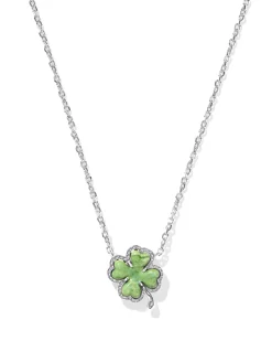 Clover Silver Short Pendant Necklace