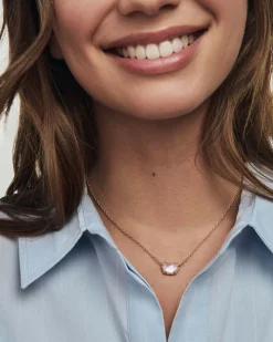 Daphne Gold Frame Short Pendant Necklace