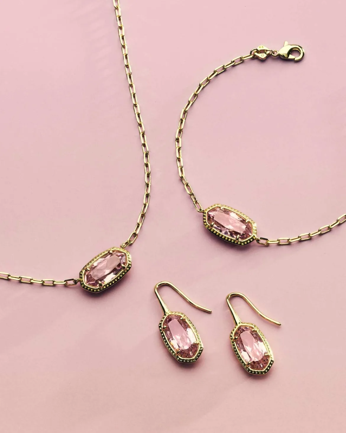 Elisa Luxe Gold Short Pendant Necklace