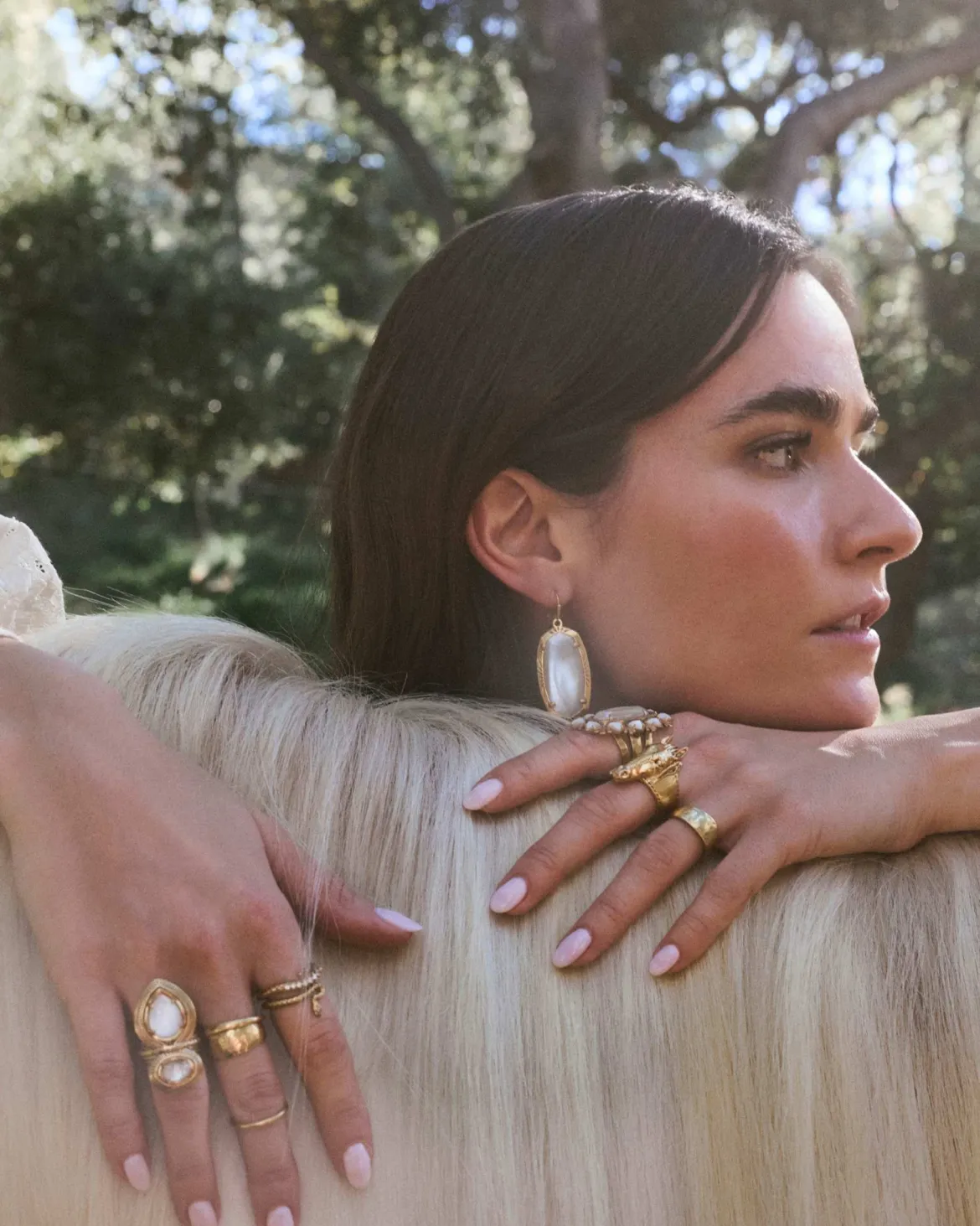 Havana Vintage Gold Cocktail Ring in Iridescent Abalone