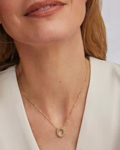 Letter O Pendant Necklace in Gold