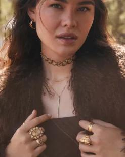 Noble Horseshoe Vintage Gold Statement Ring