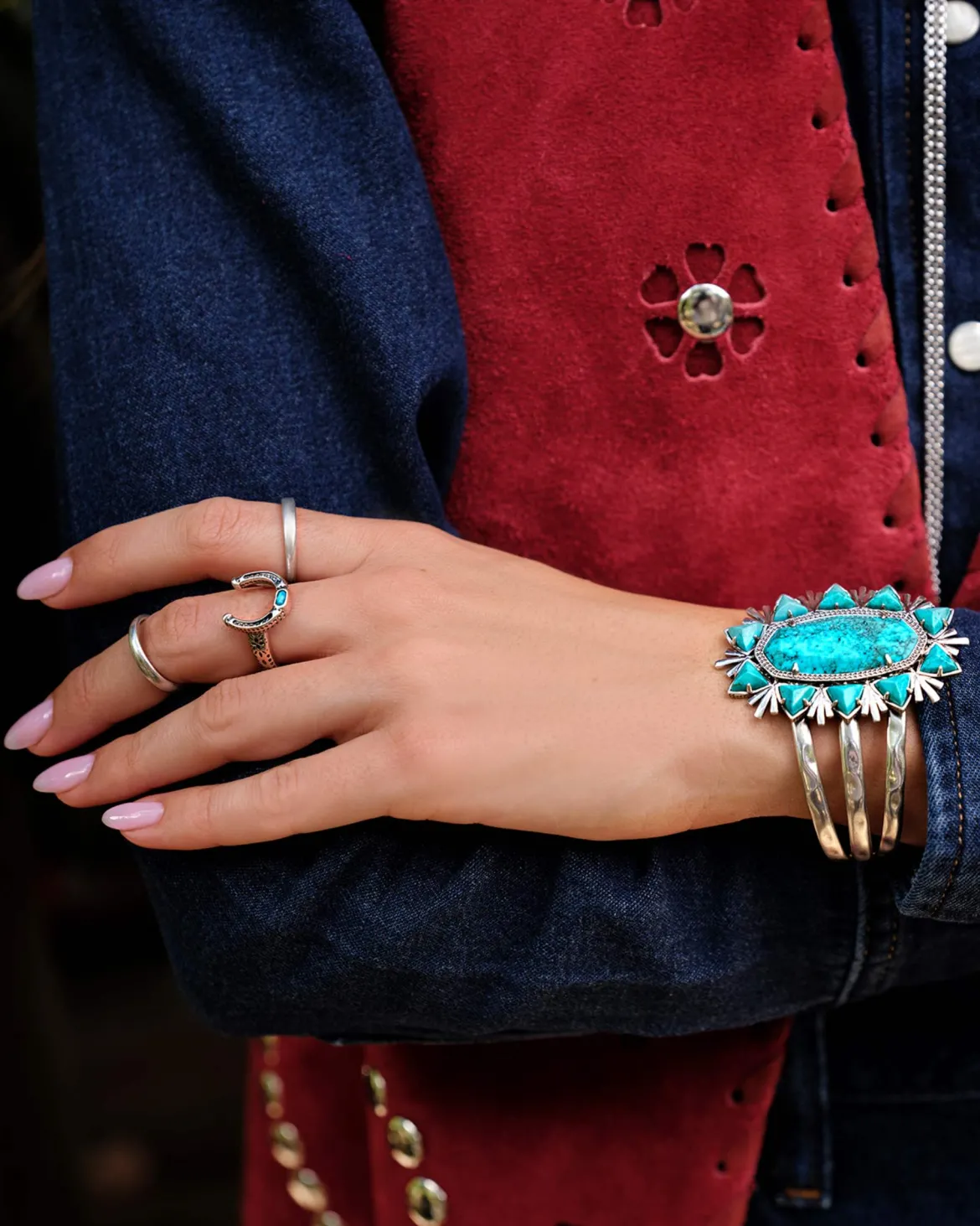 Noble Vintage Silver Horseshoe Cocktail Ring in Variegated Dark Teal Magnesite