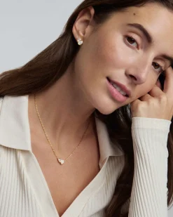 Tatum June Short Pendant Necklace