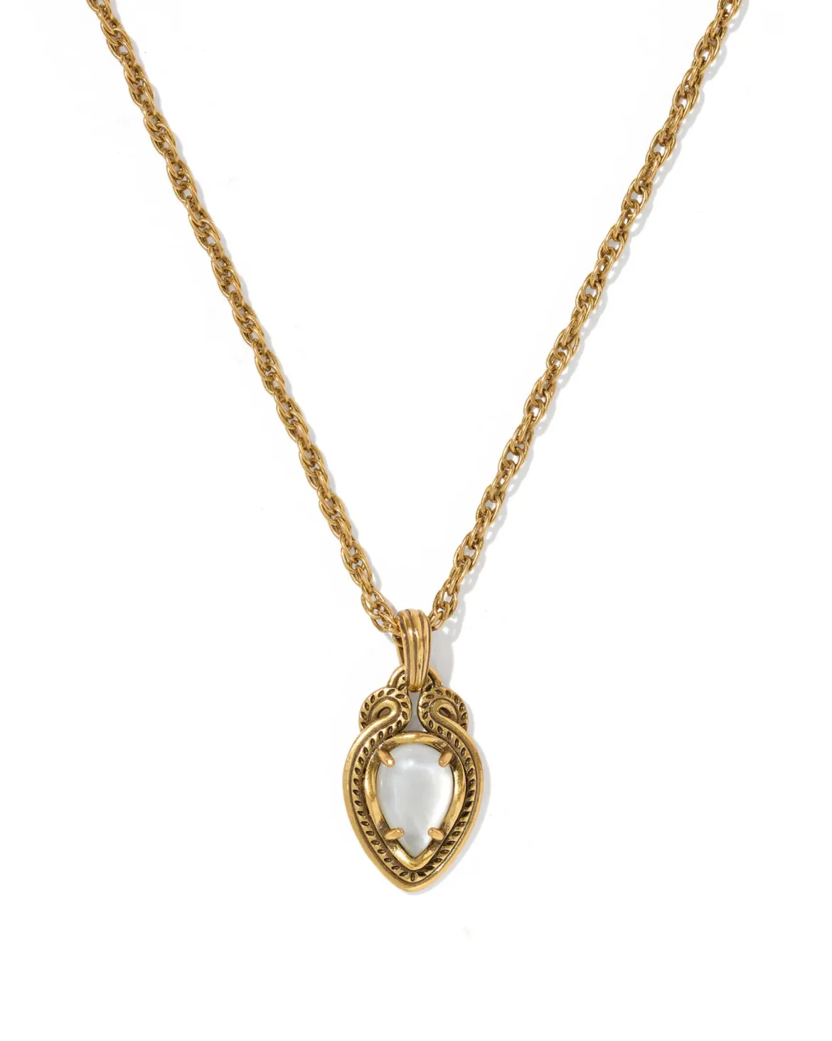 Tedi Vintage Gold Short Pendant Necklace