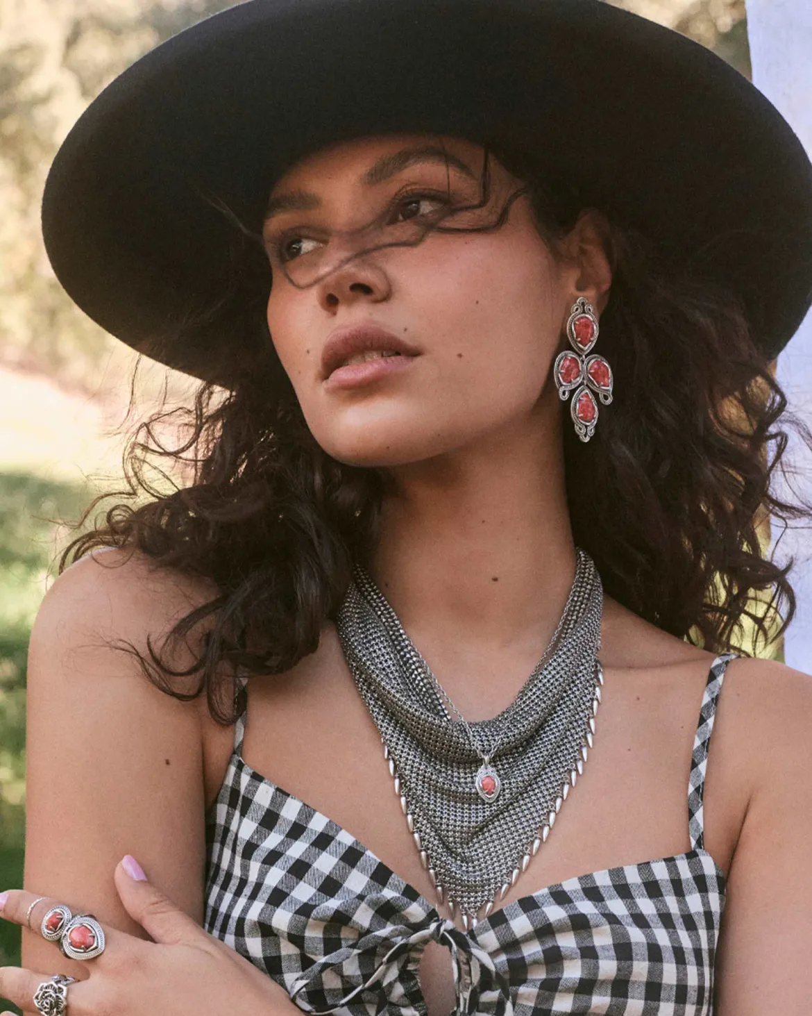 Tedi Vintage Silver Short Pendant Necklace