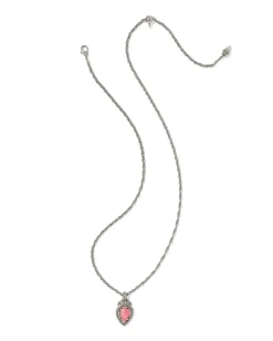 Tedi Vintage Silver Short Pendant Necklace